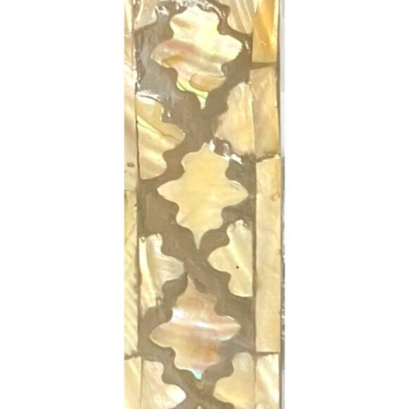 Mother of Pearl Handmade Mosaic Laquer 4x6 Rectangular Frame- Made in Vietnam - Picture 12 of 15